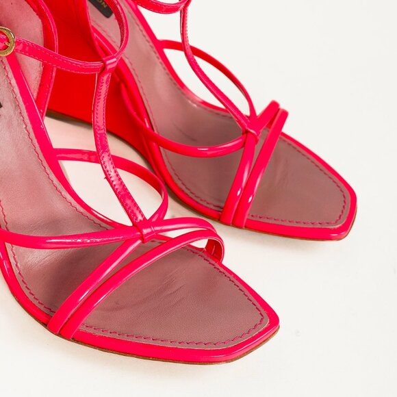 Louis Vuitton Strawberry Rose Pop Patent T-Strap Wedge Sandals - Picture 6 of 12